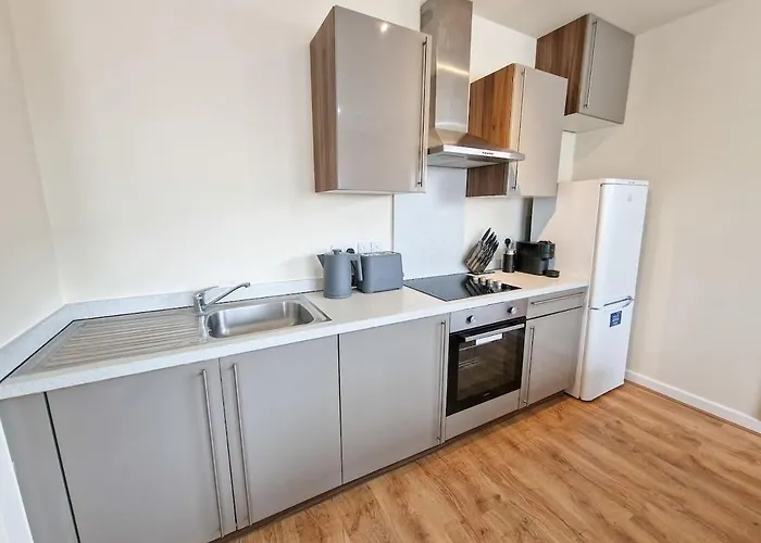 Free Parking City Centre Flat By City Superhost