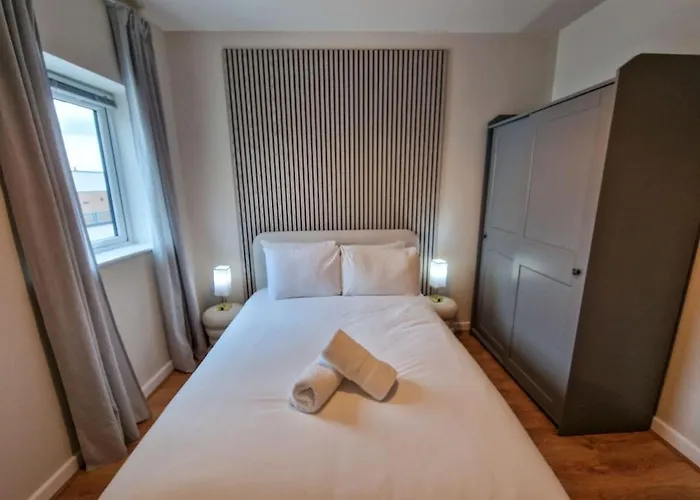 Free Parking City Centre Flat By City Superhost