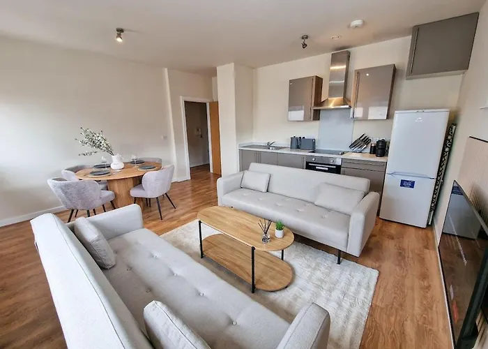 Free Parking City Centre Flat By City Superhost