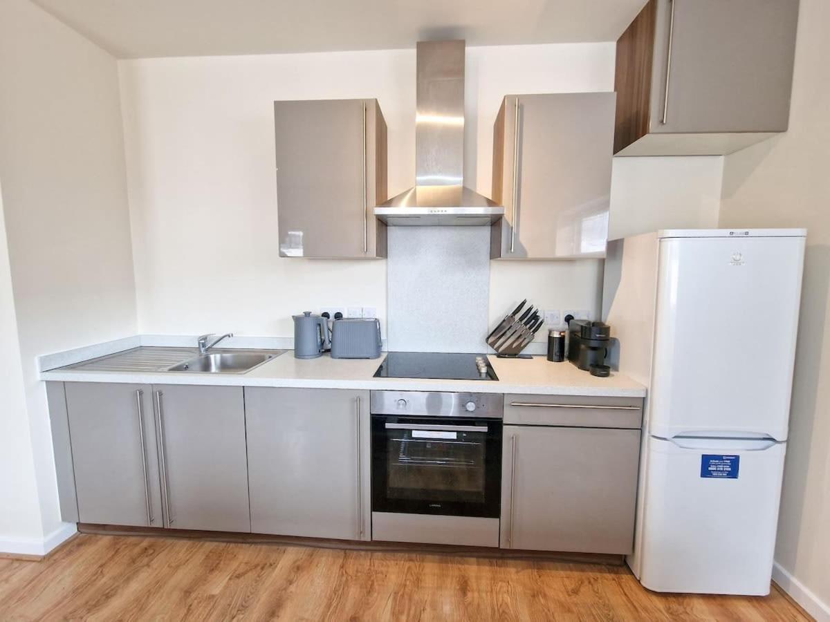 Holiday home Free Parking Centre Flat By Superhost *