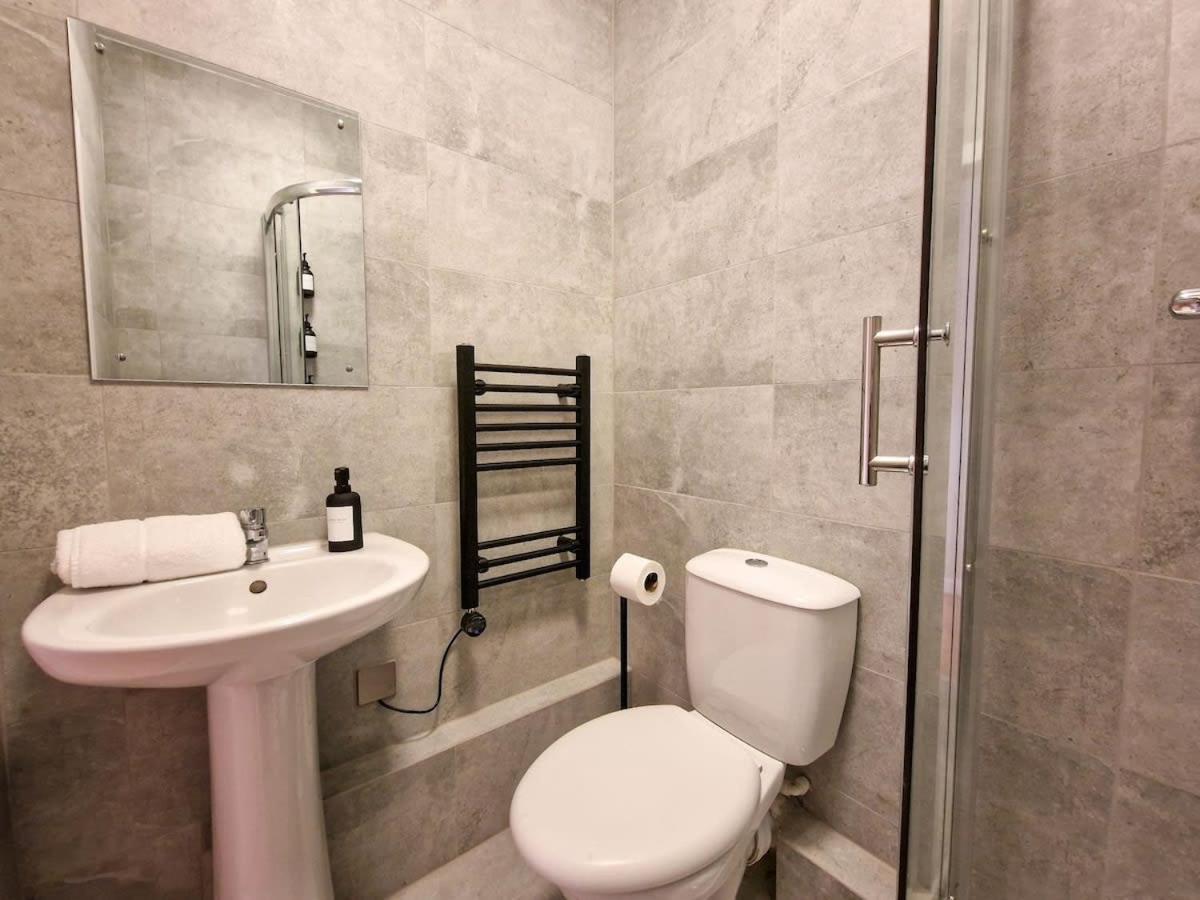 Free Parking Centre Flat By Superhost * Manchester