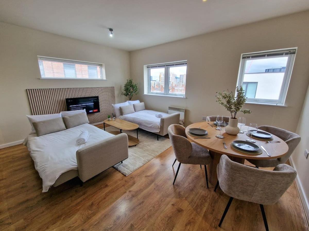 Free Parking Centre Flat By Superhost Holiday home *