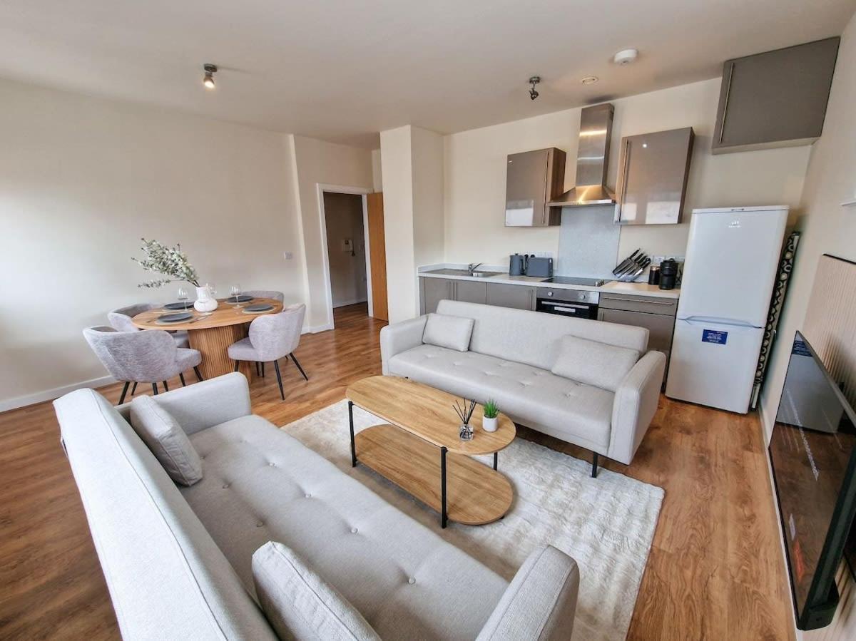 Free Parking Centre Flat By Superhost * Manchester
