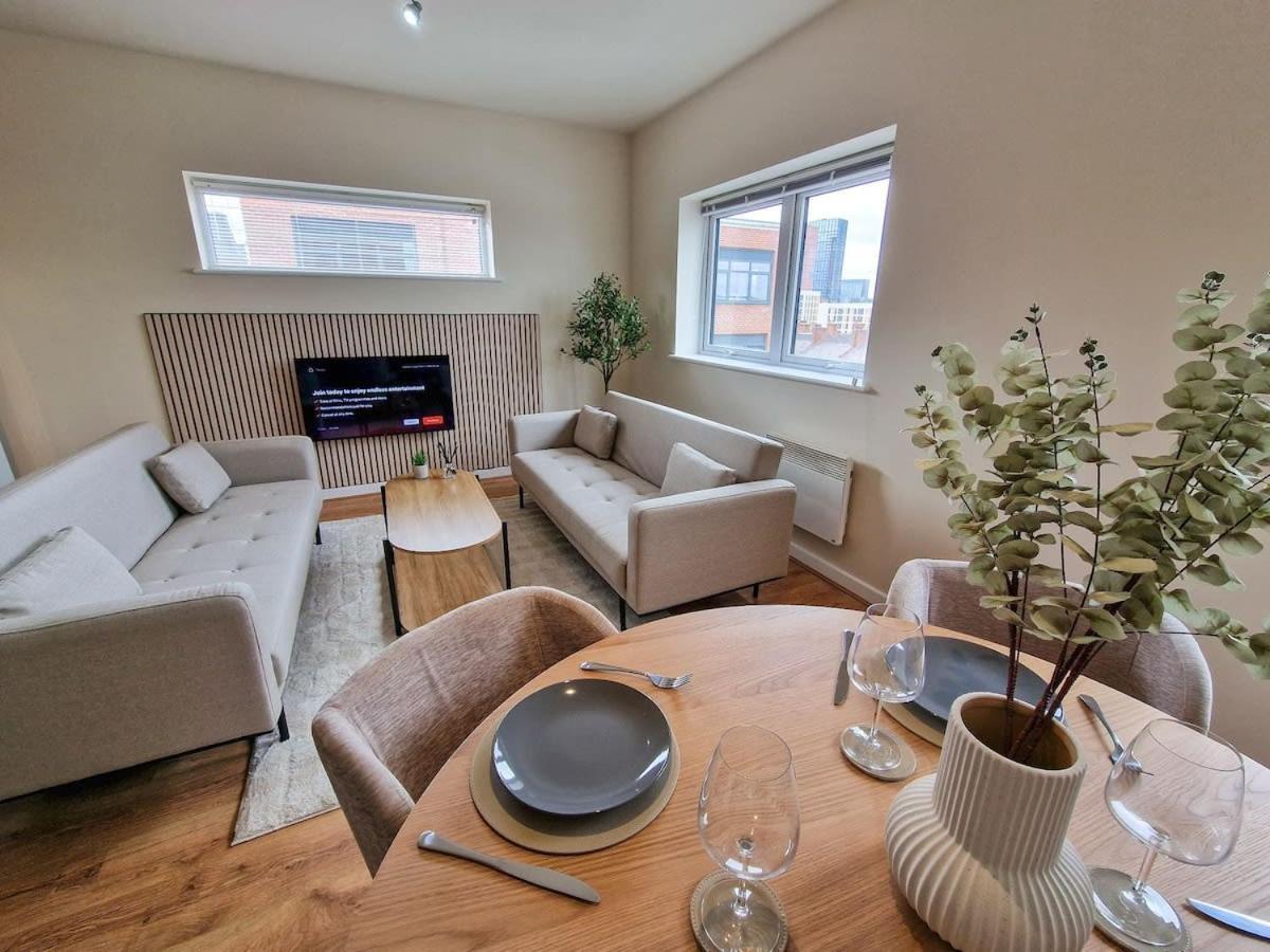 Free Parking Centre Flat By Superhost Holiday home Manchester