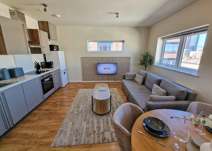 Free Parking City Centre Flat By City Superhost
