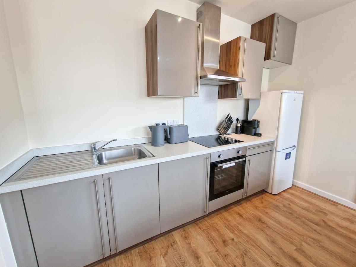 Holiday home Free Parking Centre Flat By Superhost